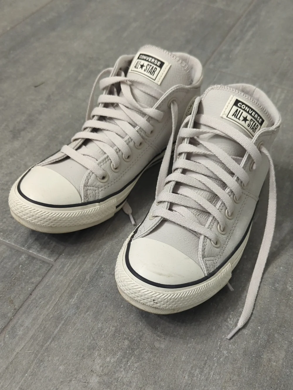 Converse Women's Sneakers in Light Gray Leather